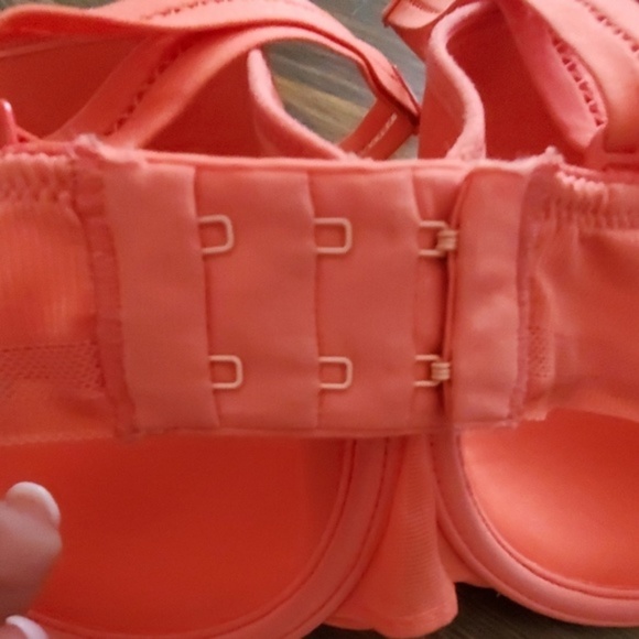 Pink Underwire Bra - Picture 3 of 7